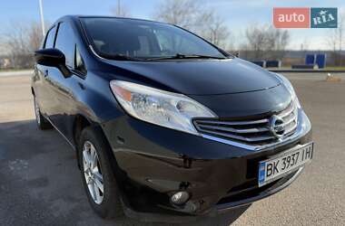 Хетчбек Nissan Versa Note 2015 в Дніпрі