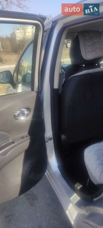 Хэтчбек Nissan Versa Note 2015 в Броварах