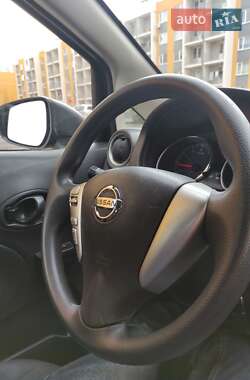 Хэтчбек Nissan Versa Note 2015 в 