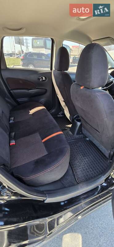 Хэтчбек Nissan Versa Note 2015 в Святопетровское