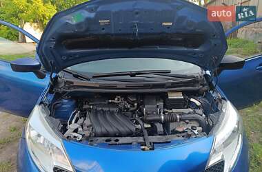 Хэтчбек Nissan Versa Note 2015 в 