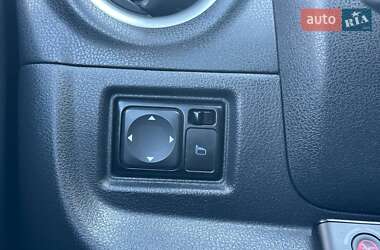 Хэтчбек Nissan Versa Note 2015 в 