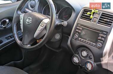 Хэтчбек Nissan Versa Note 2013 в Дымере