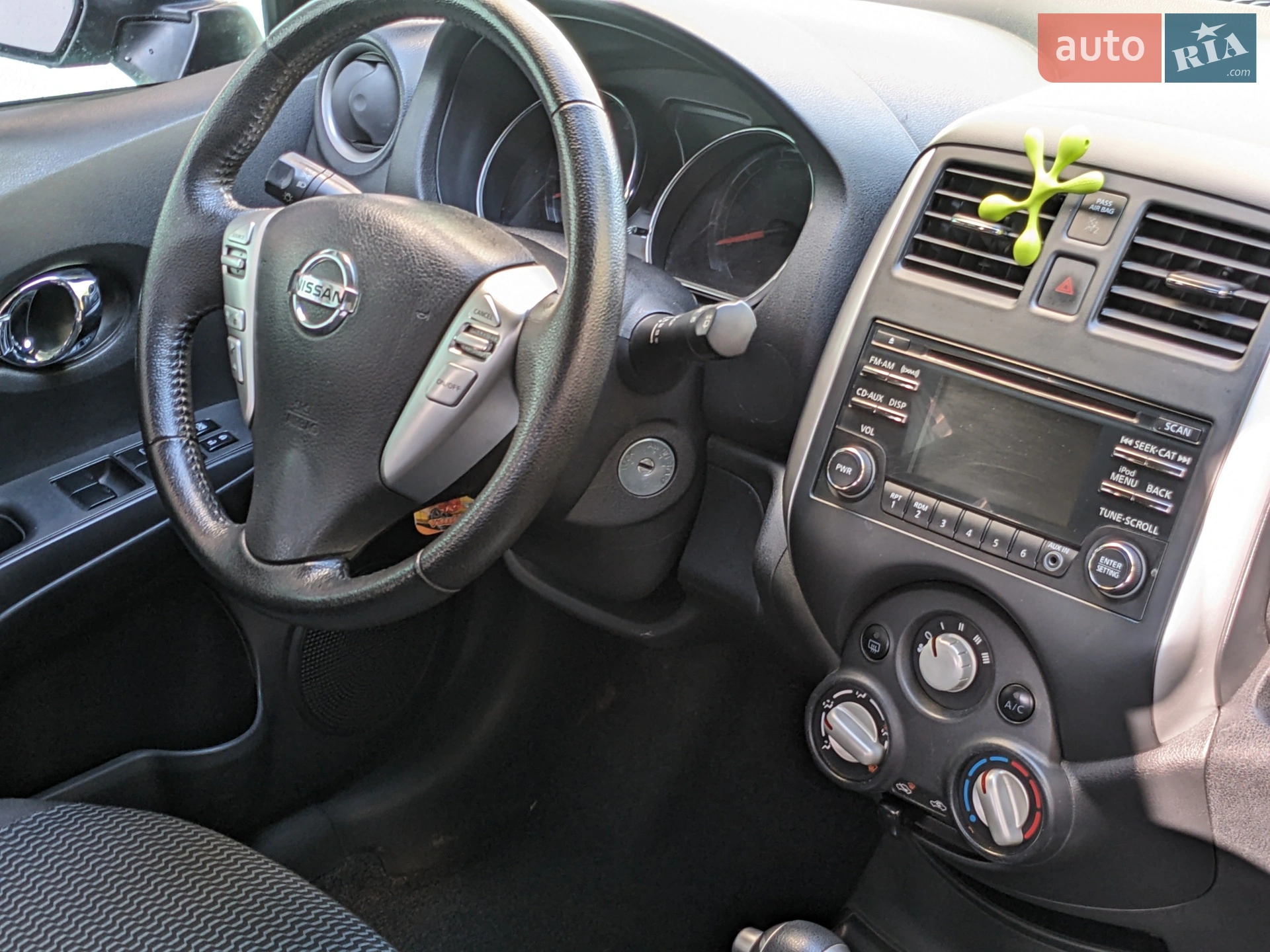 2013 Nissan Versa - мініатюра 9