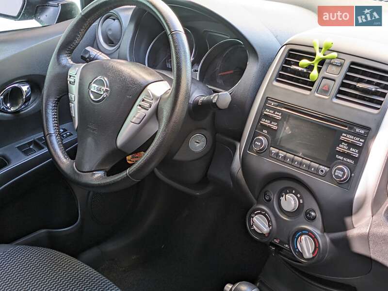 Хетчбек Nissan Versa Note 2013 в Димері фото 9 Хетчбек Nissan Versa Note 2013 в Димері