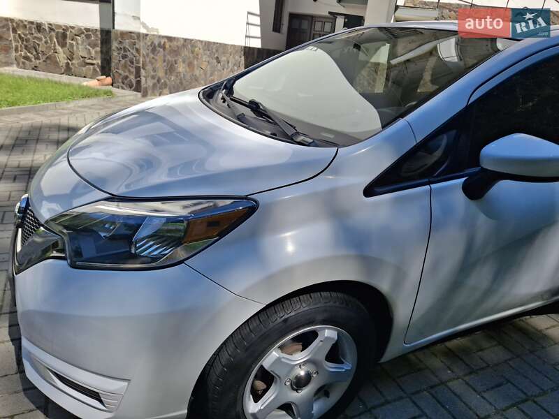 Хэтчбек Nissan Versa Note 2016 в Львове