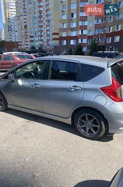 Хэтчбек Nissan Versa Note 2015 в 