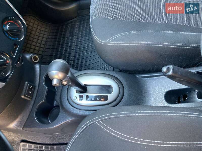 Хетчбек Nissan Versa Note 2017 в Полтаві фото 7 Хетчбек Nissan Versa Note 2017 в Полтаві