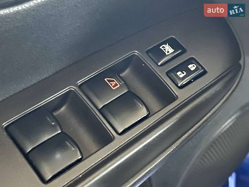 Хэтчбек Nissan Versa Note 2014 в Одессе
