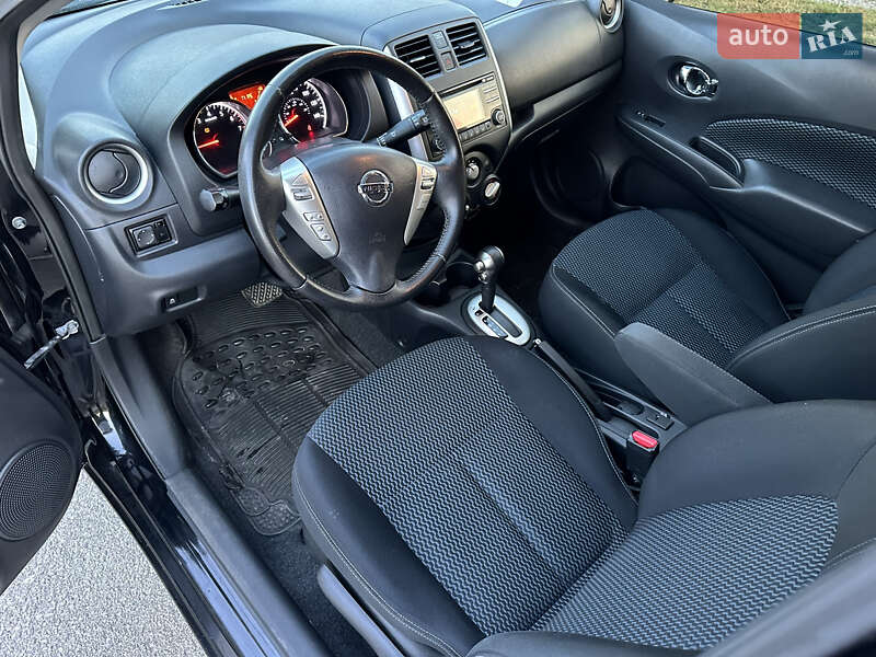 Хэтчбек Nissan Versa Note 2013 в Виннице