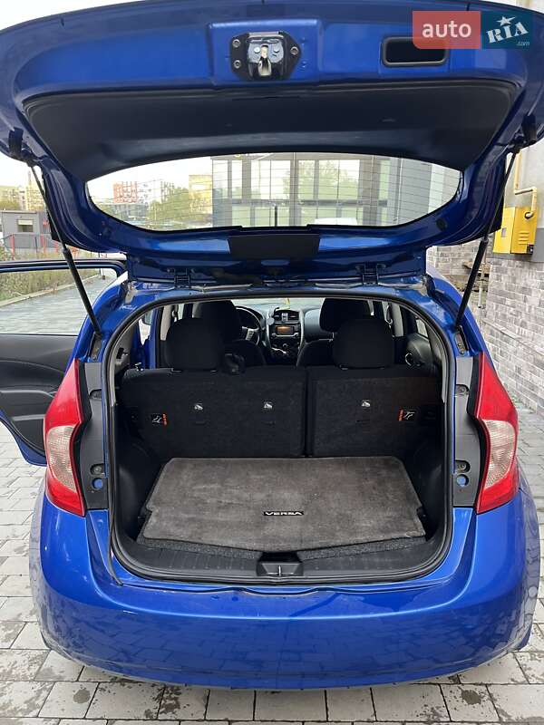 Хэтчбек Nissan Versa Note 2016 в Львове