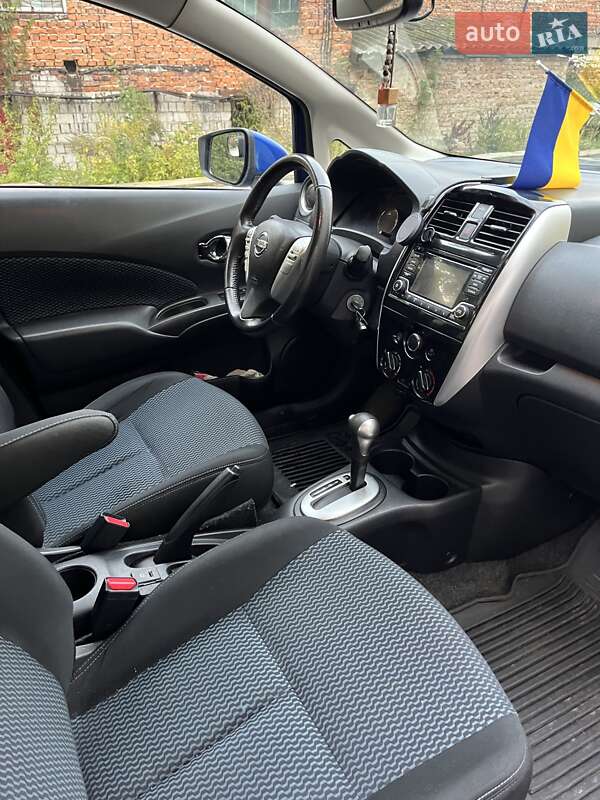 Хэтчбек Nissan Versa Note 2016 в Львове