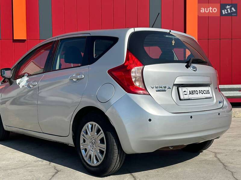 Хэтчбек Nissan Versa Note 2015 в Киеве