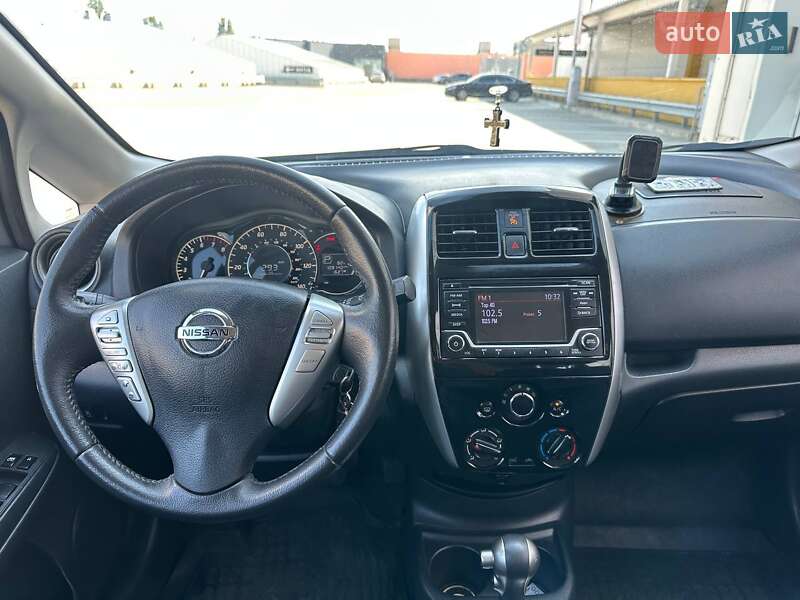 Хэтчбек Nissan Versa Note 2015 в Киеве