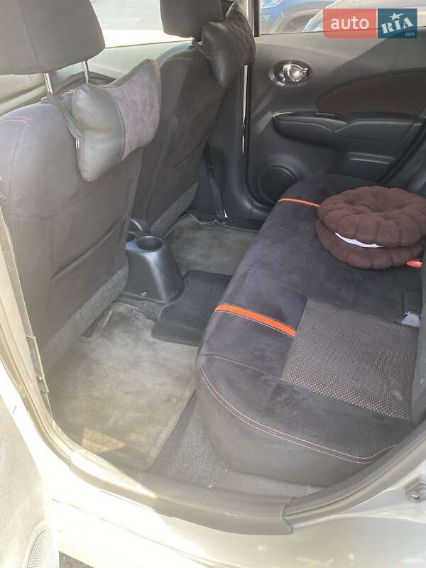 Хэтчбек Nissan Versa Note 2015 в Киеве фото 9 Хэтчбек Nissan Versa Note 2015 в Киеве