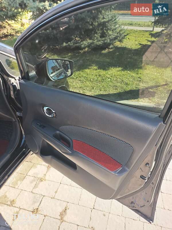 Хетчбек Nissan Versa Note 2015 в Львові