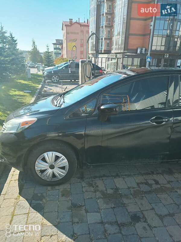 Хетчбек Nissan Versa Note 2015 в Львові