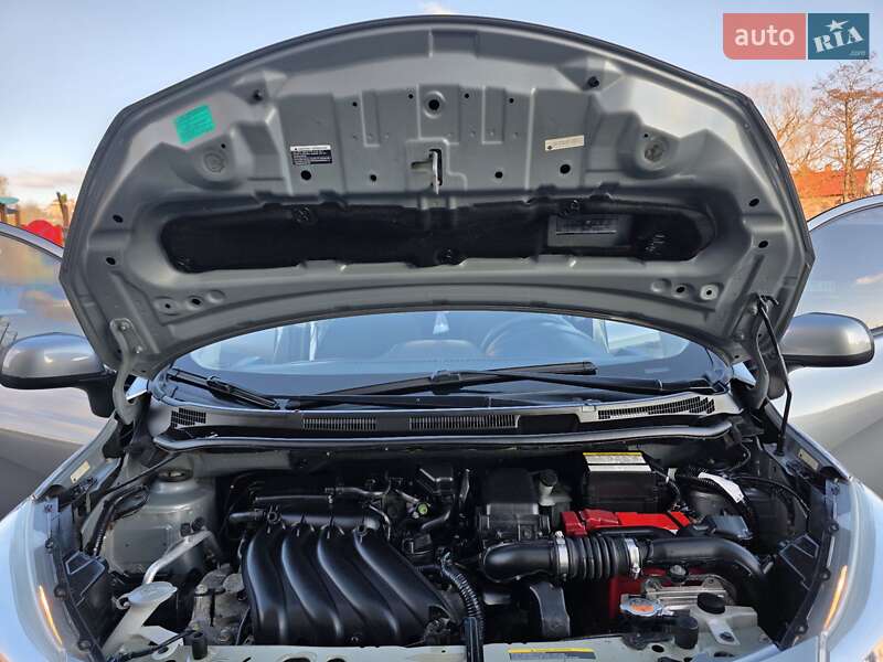 Хэтчбек Nissan Versa Note 2014 в Хмельницком