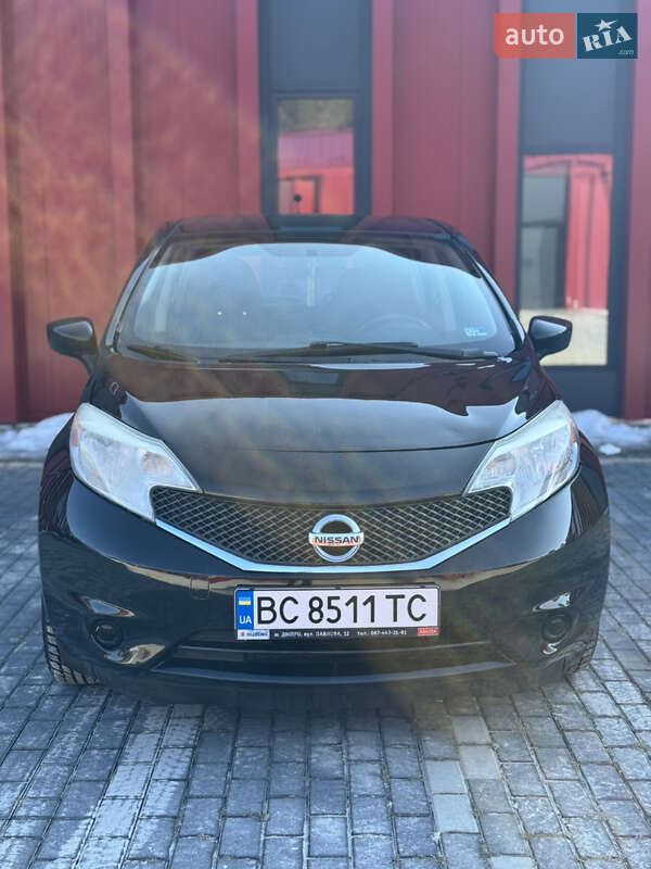 Хэтчбек Nissan Versa Note 2015 в Львове