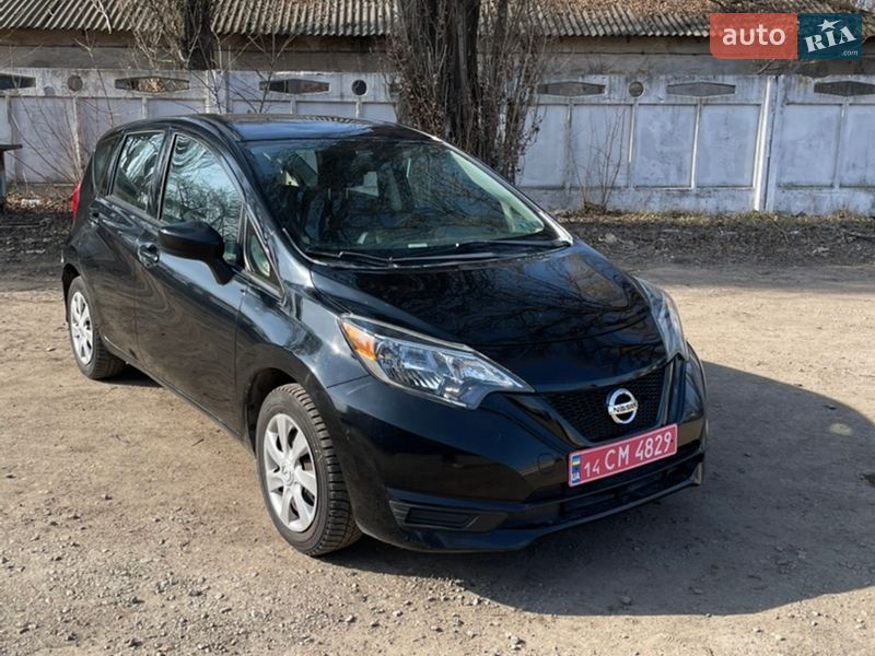 Хэтчбек Nissan Versa Note 2017 в Киеве