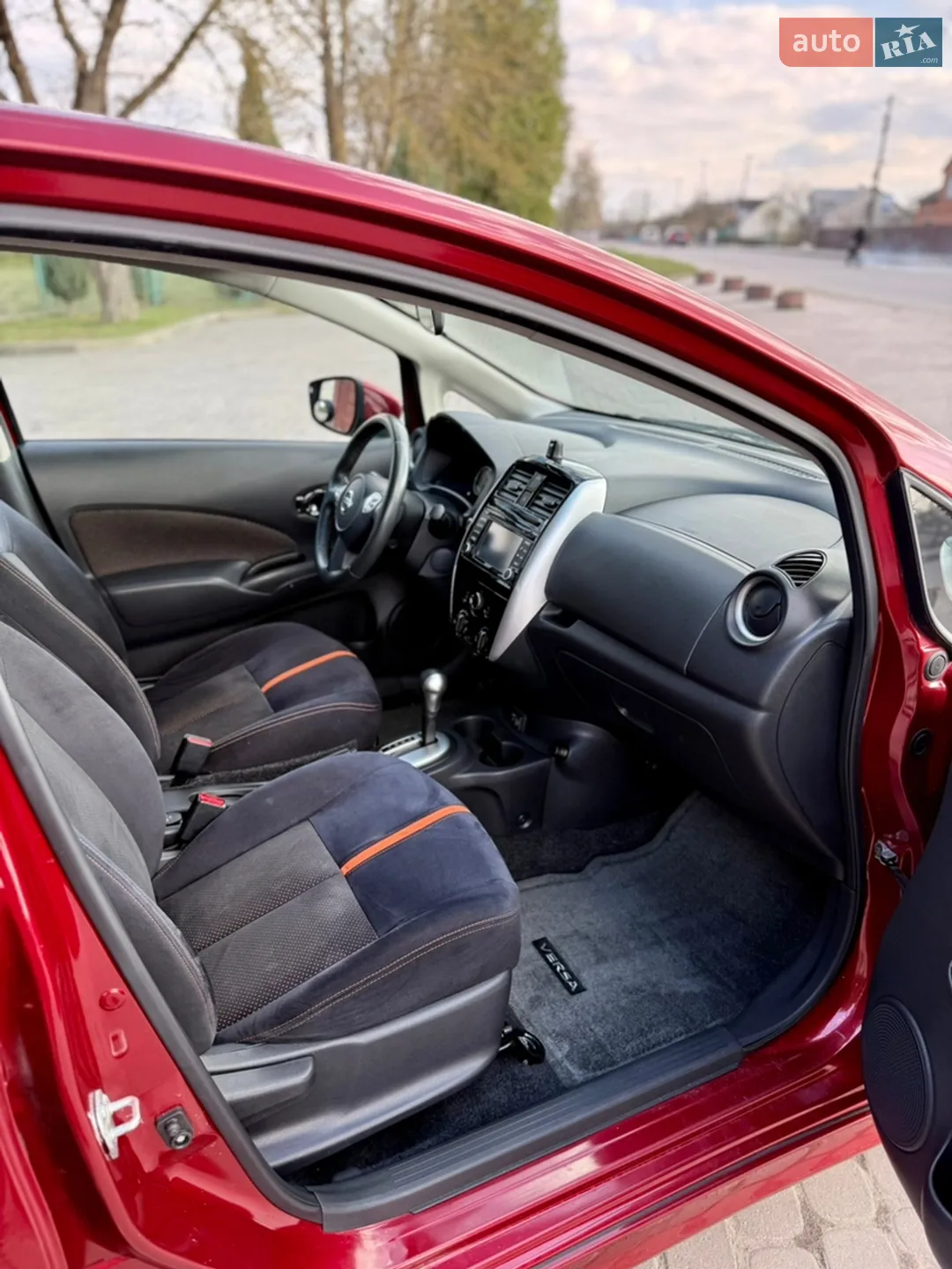 2017 Nissan Versa - мініатюра 30