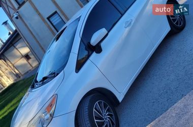 Хетчбек Nissan Versa Note 2016 в Новомосковську