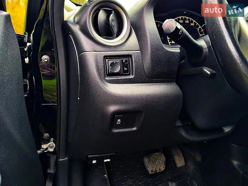 Nissan Versa Note 2017 VIN 3N1CE2CP4HL358934 фото оголошення 22 з 59