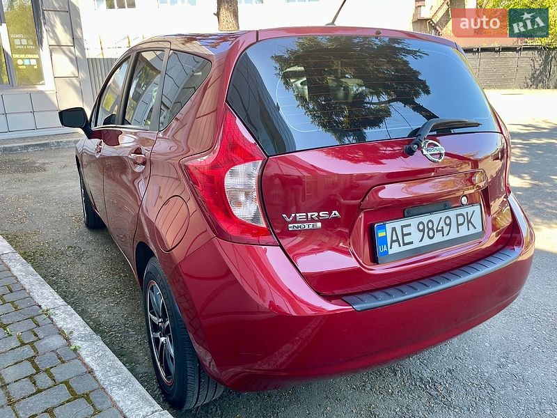 Хэтчбек Nissan Versa Note 2016 в Киеве