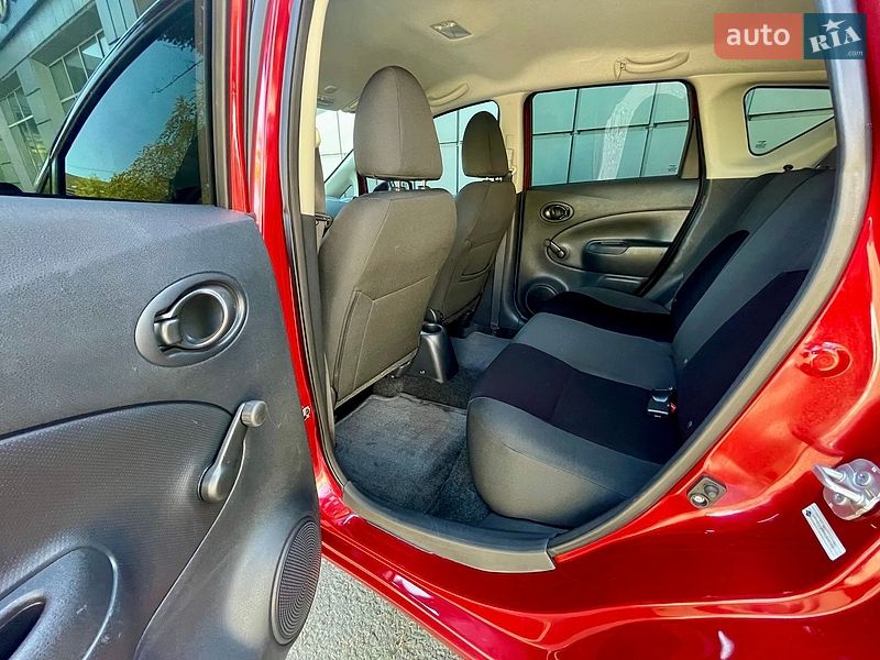 Хэтчбек Nissan Versa Note 2016 в Киеве