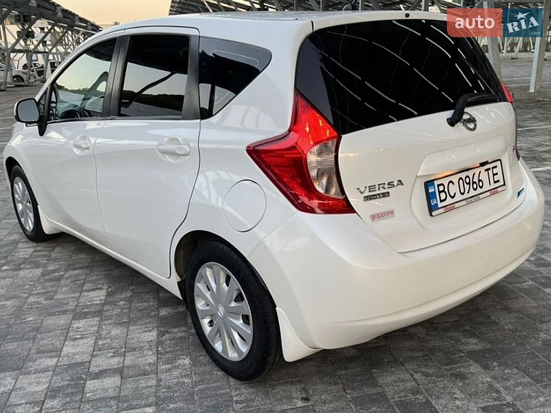 Хэтчбек Nissan Versa Note 2014 в Львове