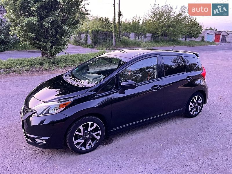 Хэтчбек Nissan Versa Note 2017 в Запорожье