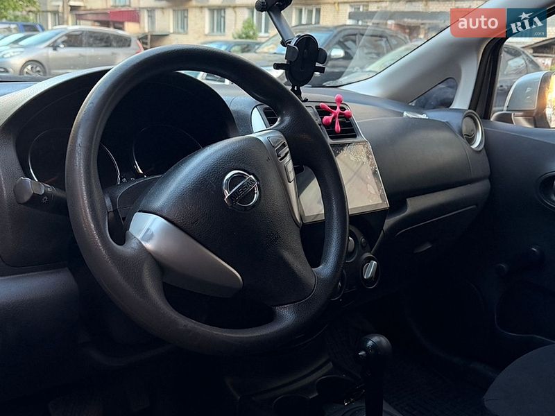 Хетчбек Nissan Versa Note 2014 в Хмельницькому фото 8 Хетчбек Nissan Versa Note 2014 в Хмельницькому