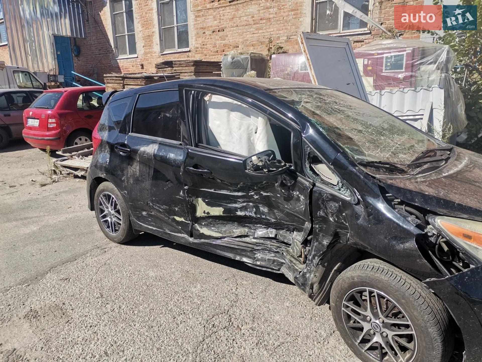 2017 Nissan Versa - мініатюра 4