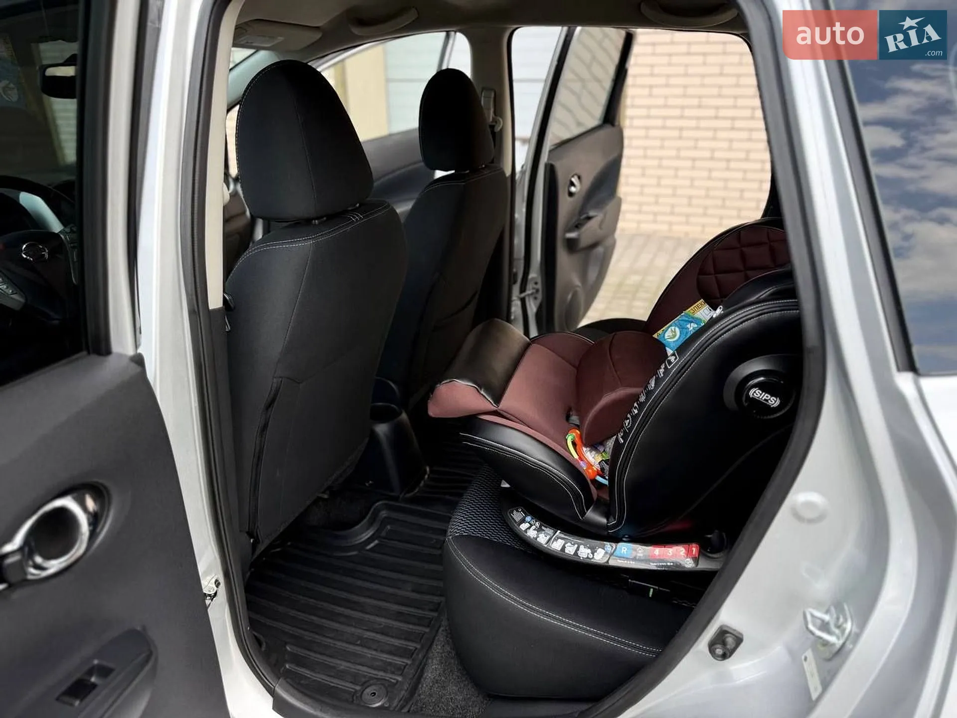 2016 Nissan Versa - мініатюра 25