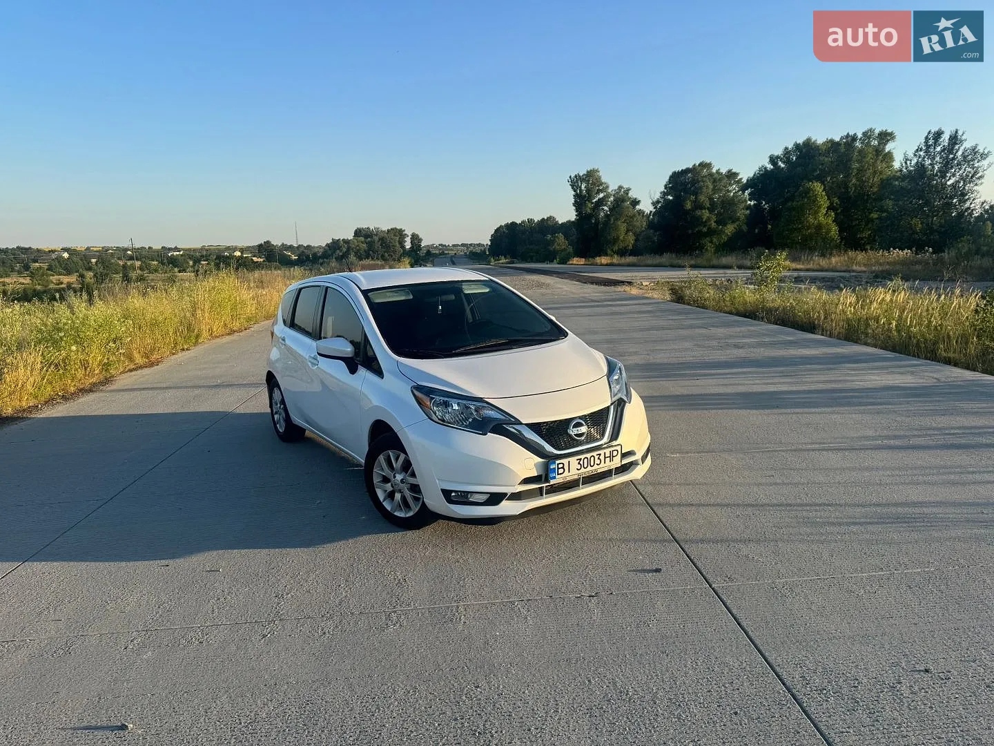2017 Nissan Versa - мініатюра 2