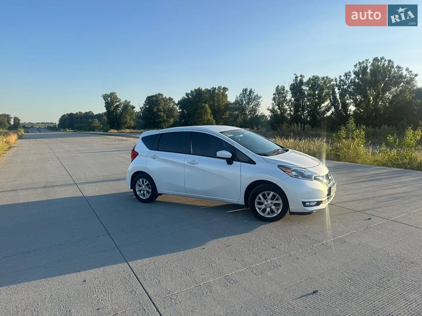 2017 Nissan Versa - мініатюра 16