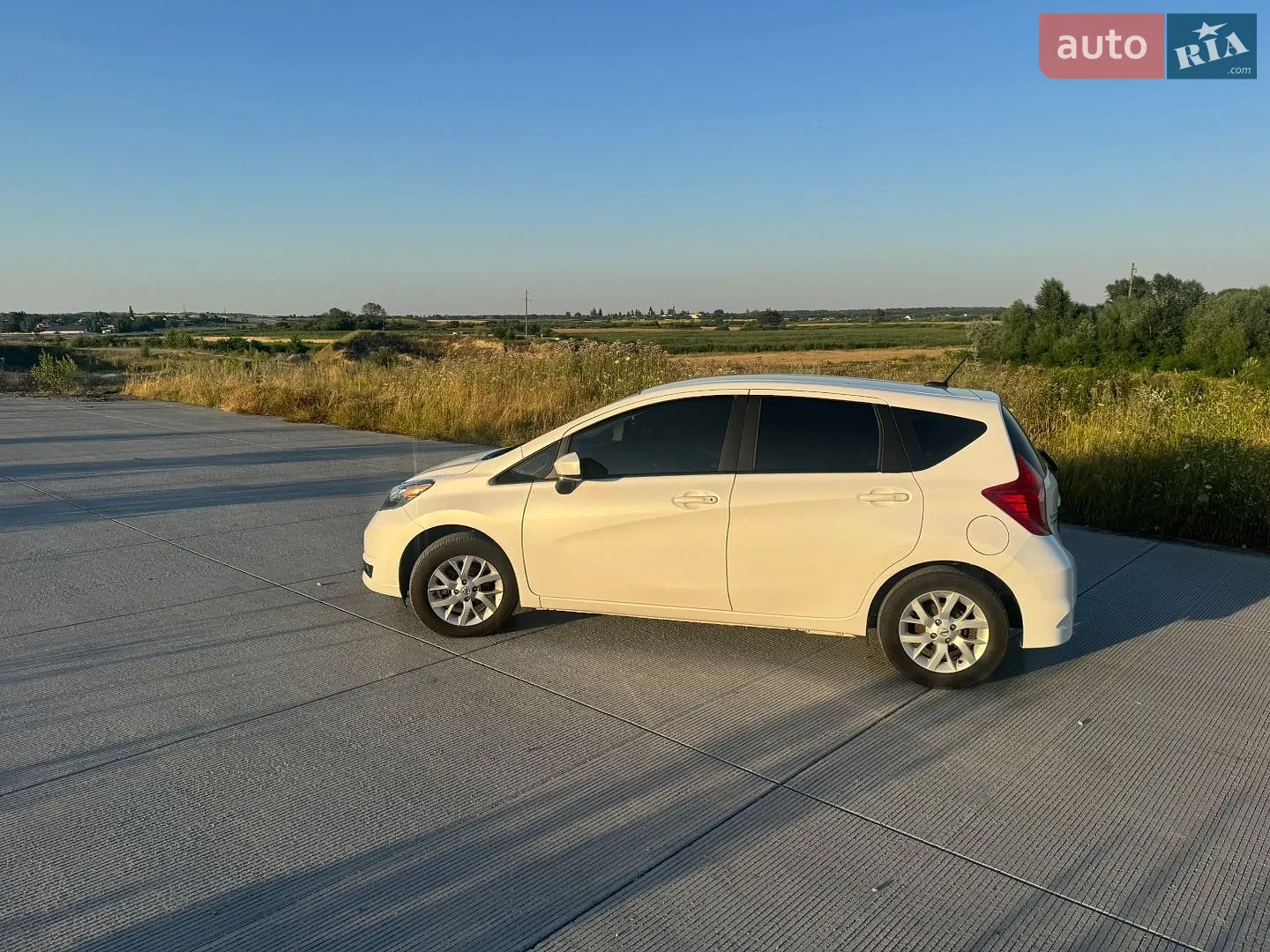2017 Nissan Versa - мініатюра 24