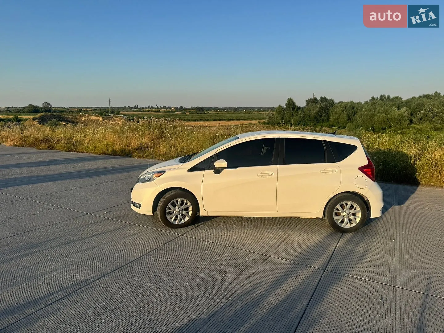 2017 Nissan Versa - мініатюра 25