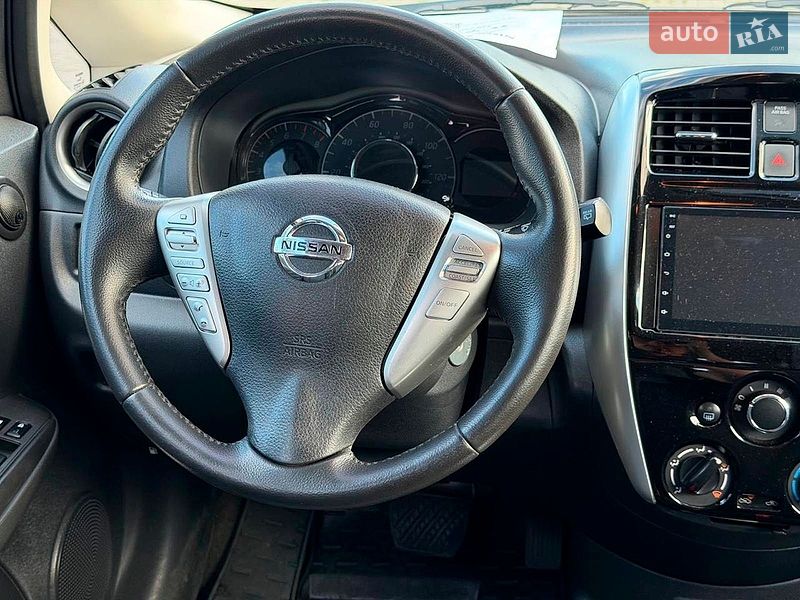 Хэтчбек Nissan Versa Note 2017 в Одессе