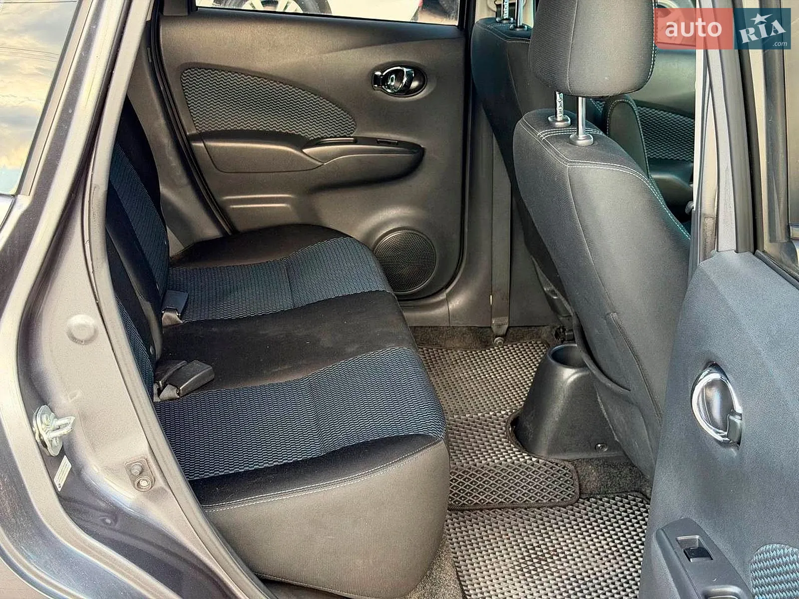 2017 Nissan Versa - мініатюра 24