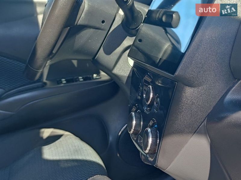 Хетчбек Nissan Versa Note 2017 в Одесі