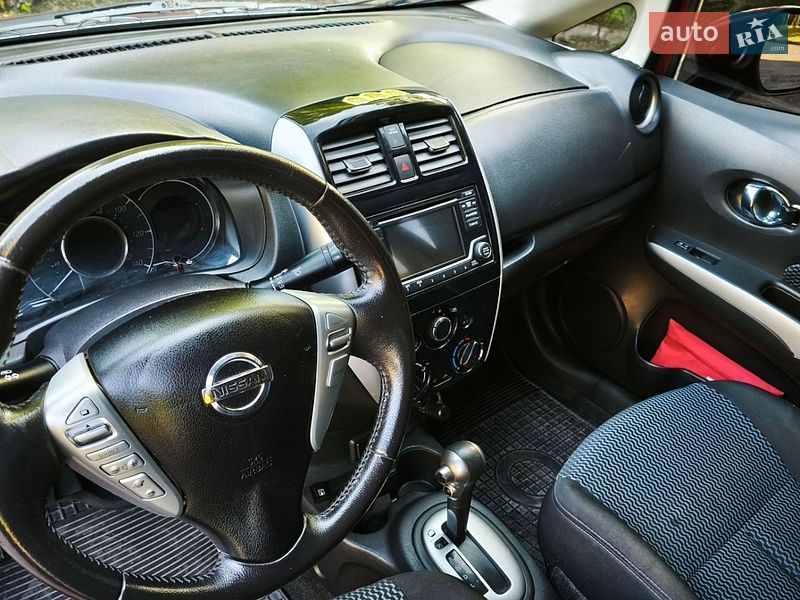 Хэтчбек Nissan Versa Note 2017 в Запорожье