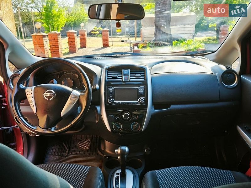 Хэтчбек Nissan Versa Note 2017 в Запорожье