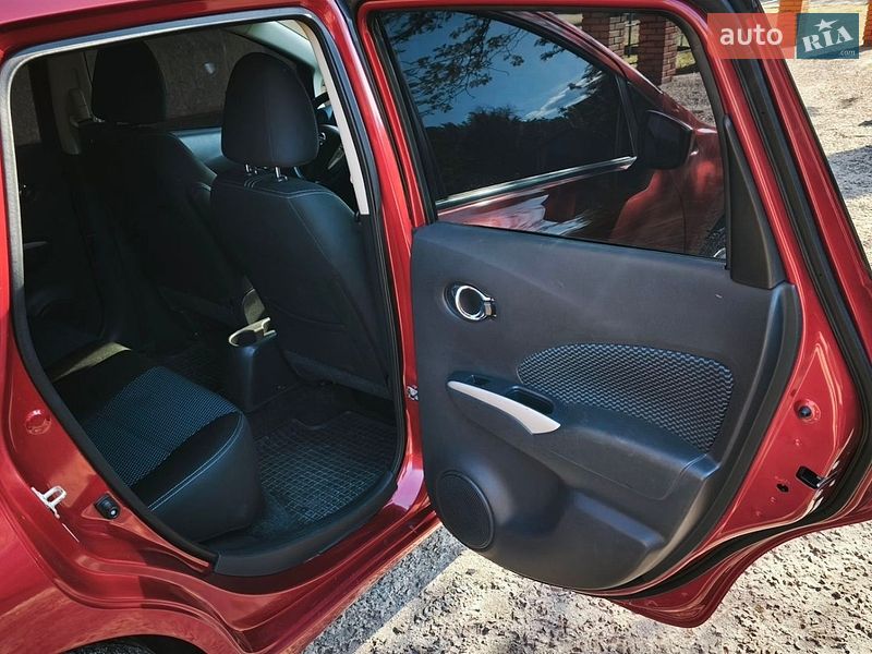 Хэтчбек Nissan Versa Note 2017 в Запорожье