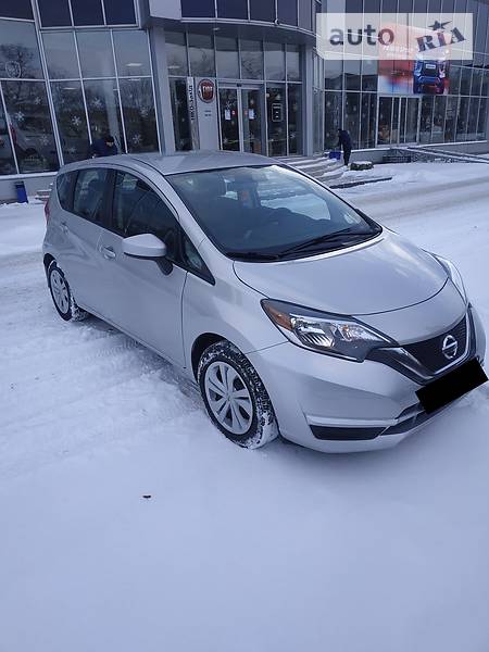 Хетчбек Nissan Versa 2017 в Львові