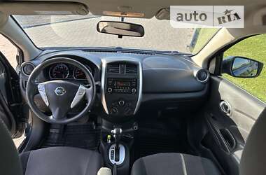 Седан Nissan Versa 2016 в Львові