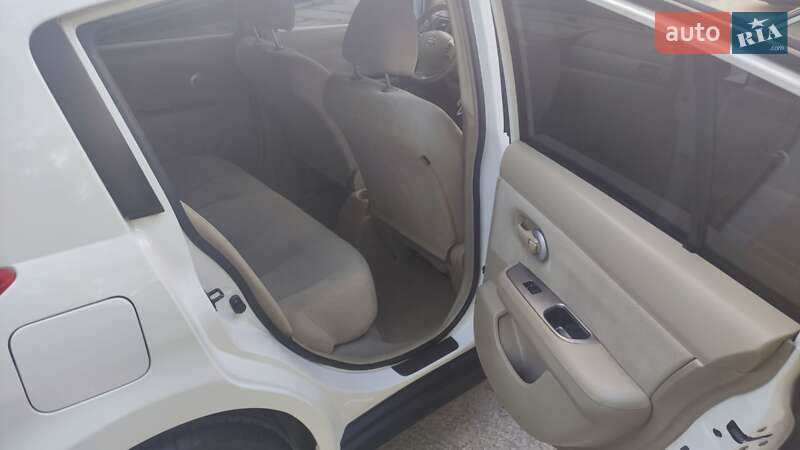 Седан Nissan Versa 2012 в Одессе фото 8 Седан Nissan Versa 2012 в Одессе