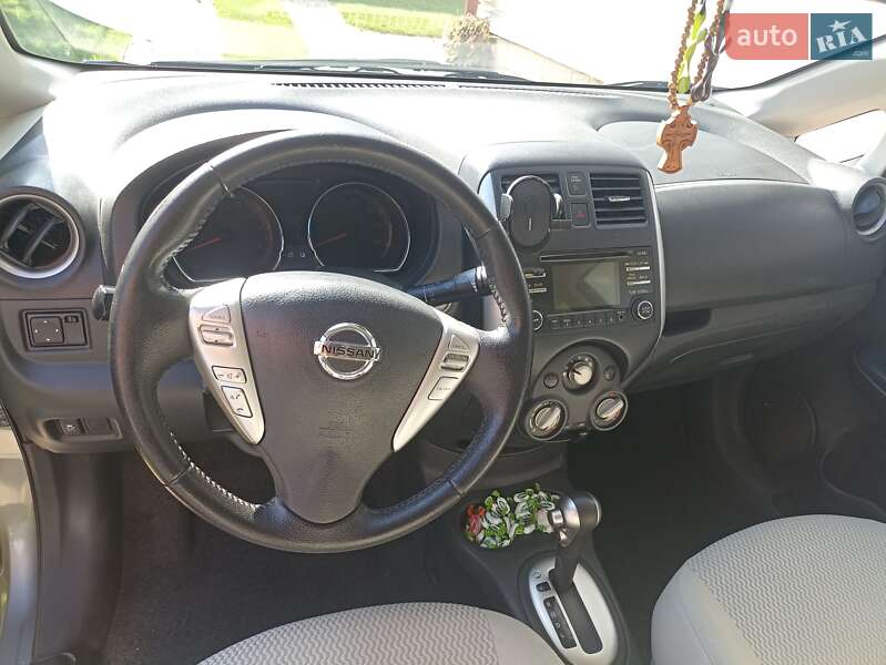 Седан Nissan Versa 2013 в Черновцах фото 13 Седан Nissan Versa 2013 в Черновцах