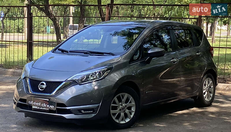 Седан Nissan Versa 2018 в Николаеве