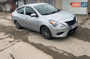 Седан Nissan Versa 2012 в Запорожье